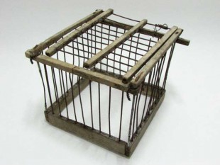 Vintage-Wood-Goldfinch-Bird-Trap-2.jpg